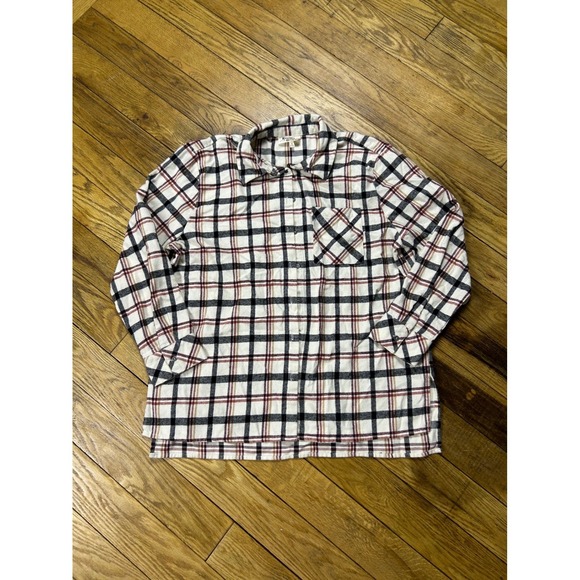 Hester & Orchard Tops - Hester & Orchard Flannel Shirt Plaid Long Sleeve White Black Red Casual Womens‎